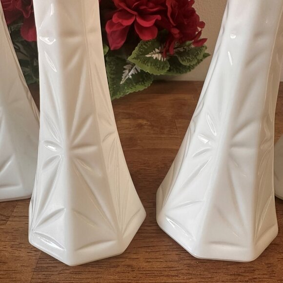 Set of 4 Hoosier Milk Glass Bud Vases Geometric Faceted White Vintage Wedding - Picture 5 of 6